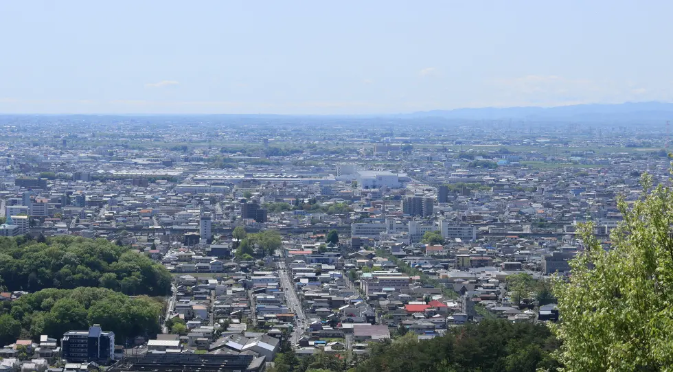 金山城展望台から見た太田市