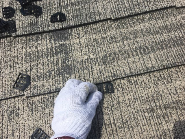 スレート屋根に取り付け必須なタスペーサーと毛細管現象について | 塗装関連