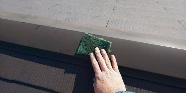 スレート屋根塗装は棟板金の下地処理にもこだわります 株式会社ミヤケン 1 ページ目