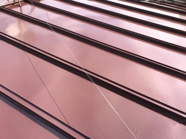 トタン屋根のメリット・デメリット・メンテナンス目安と補修方法について | 塗装関連