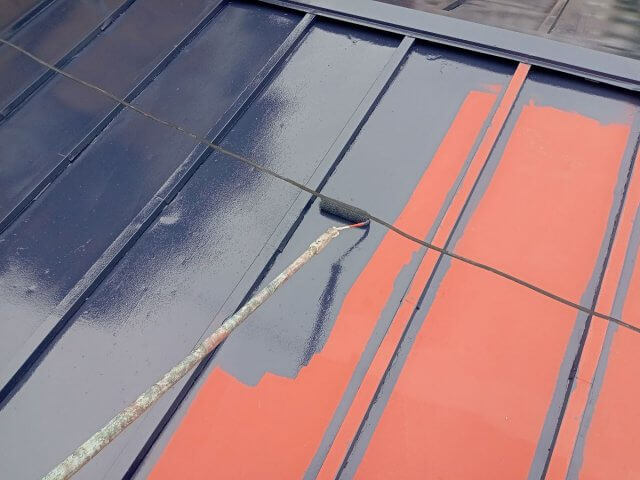 太田市 屋根塗装 上塗り1回目 ミヤケン